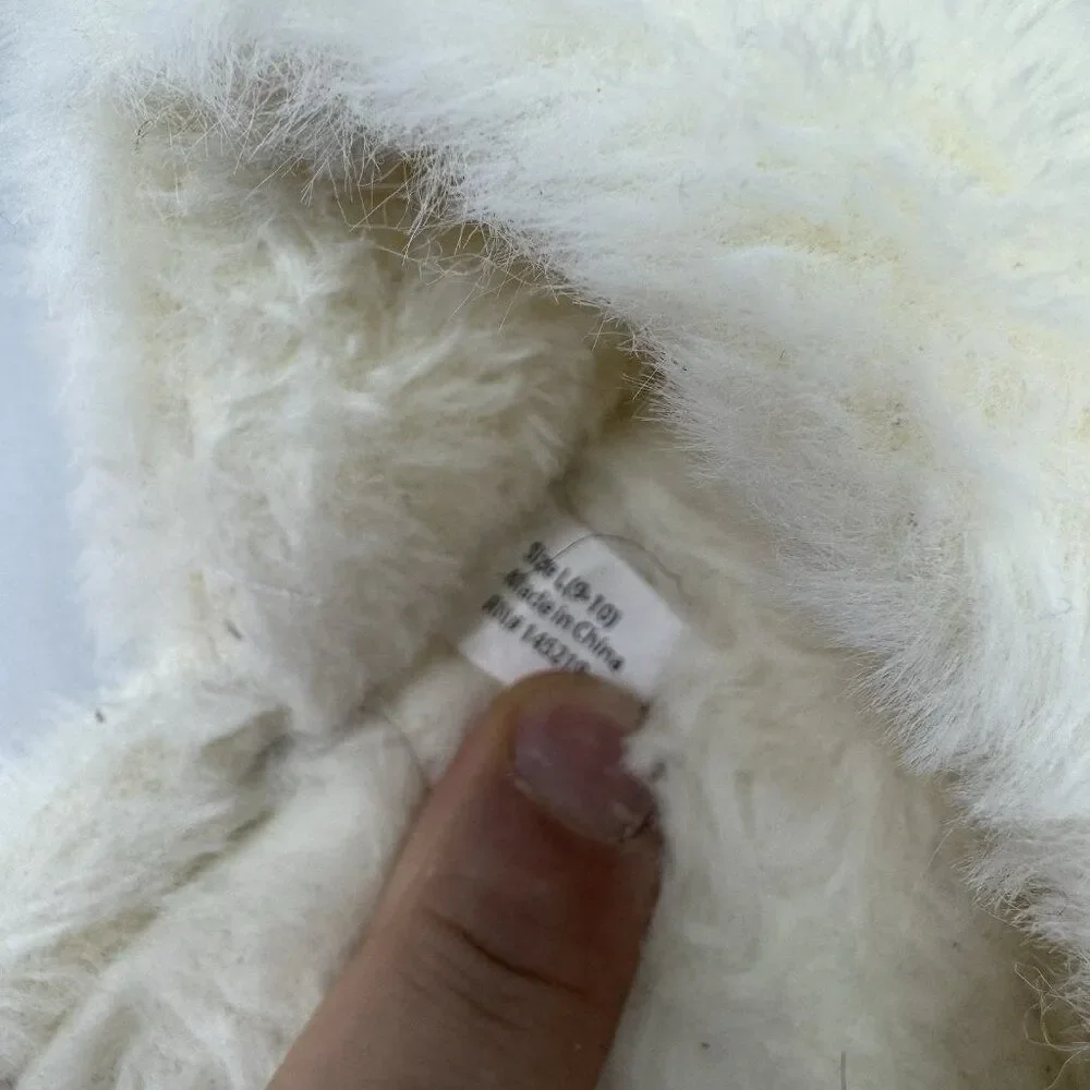Born Men’s  Slipper Faux Shearling Lining White Men Size Large (9-10)